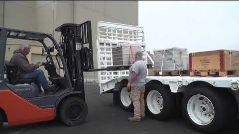 KSC 20250917 MH USF01 0001 Sentinel 6B GSE Arrival Astrotech VSFB M17135~medium