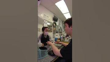 #Chinese speaking #polyglot catches nail salon worker red handed