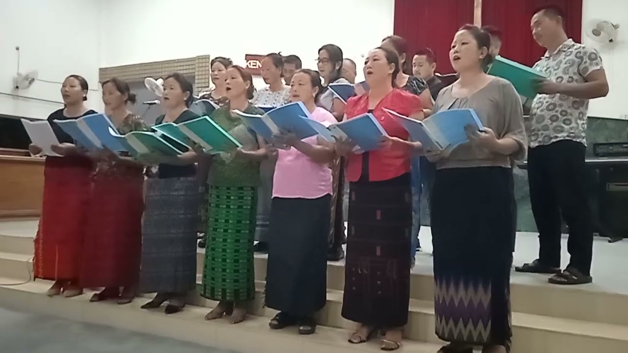 Kibur ni kumzukang choir (key of Dm)