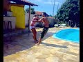 thiago jogando prima na piscina xD