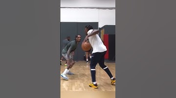 Eric Bledsoe is a BLUR 💨 #jushoop #shorts