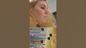 Aiko pulls the ribs out of the oven | #aikobliss on #Twitch