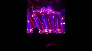 Pearl Jam - Black, clip live in Detroit 10.16.2014