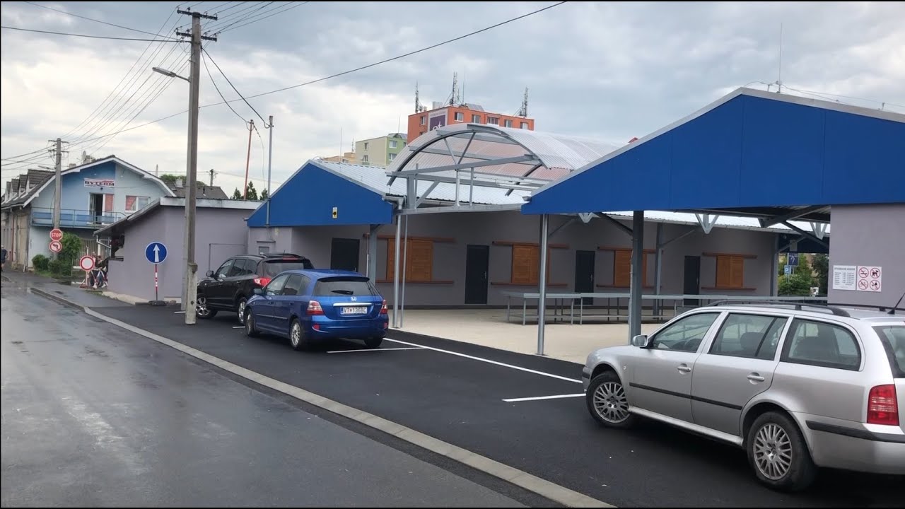 Mesto Vranov nad Topľou otvorilo zmodernizovanú tržnicu