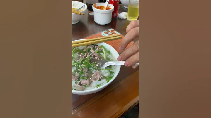 Đồ gỗ Đức Hiền 2023, review Phở số 10, Lý Quốc Sư, Hà Nội ngon thế nào?