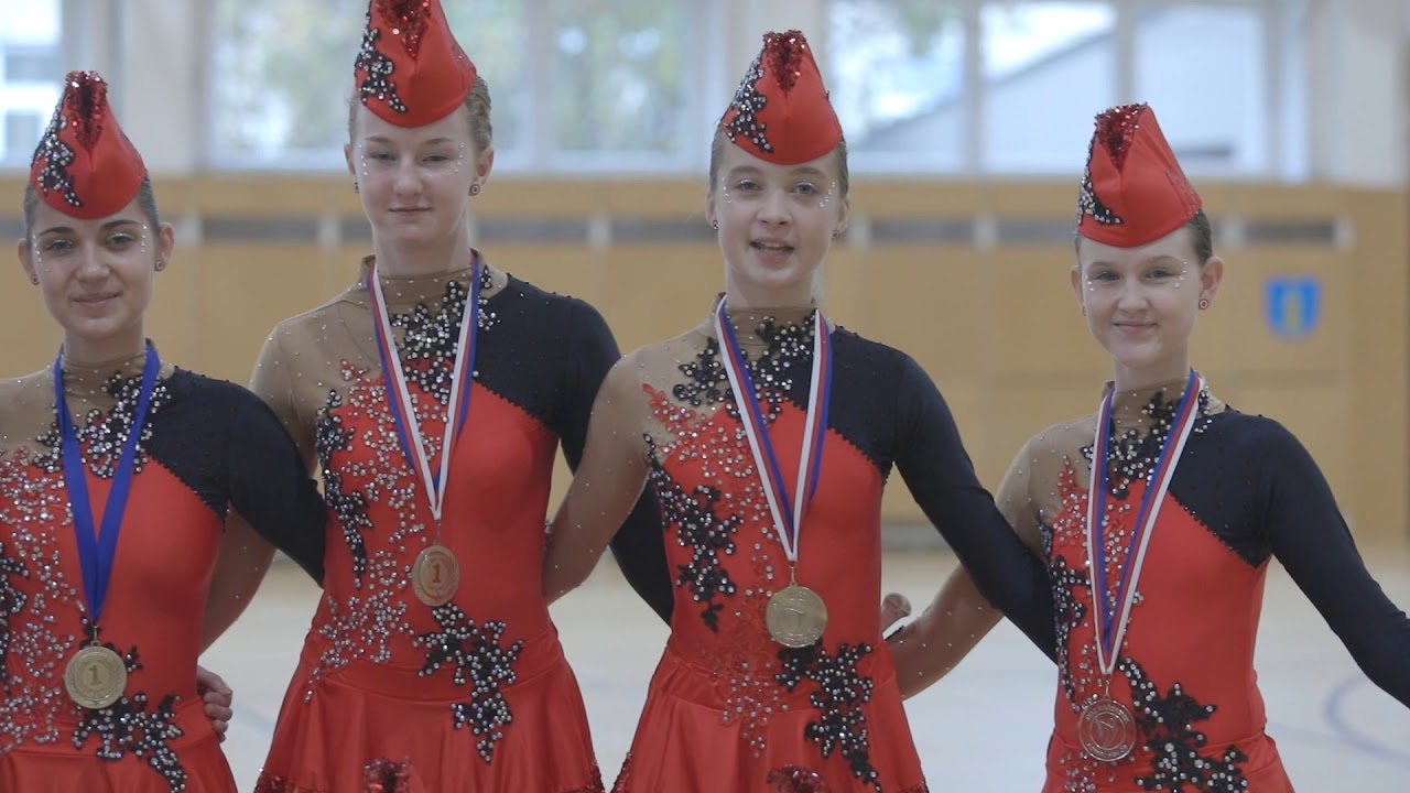 10 Mažoretky Lentilky Holešov