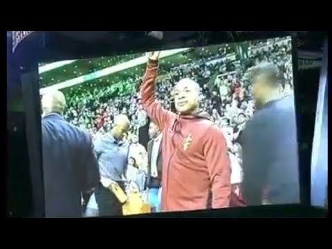 Celtics fans booed Isiah Thomas during Kevin Garnett retirement ...