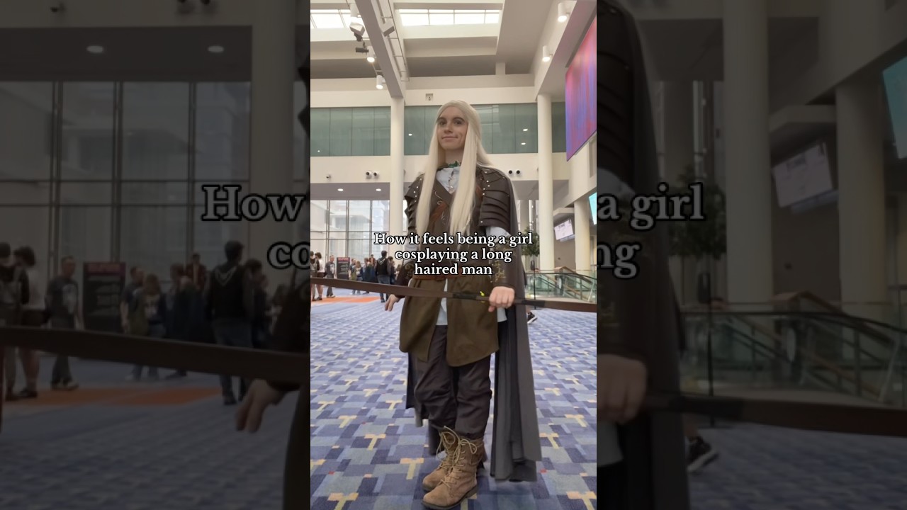 I tried my best to look manly but this is all I got 🥀 I also put on glitter LOL  #legolas #cosplay