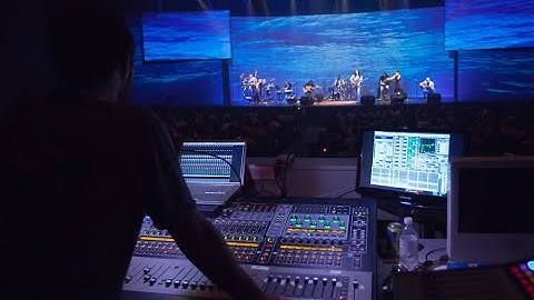 Russ Hewitt 'El Beso'  LIVE