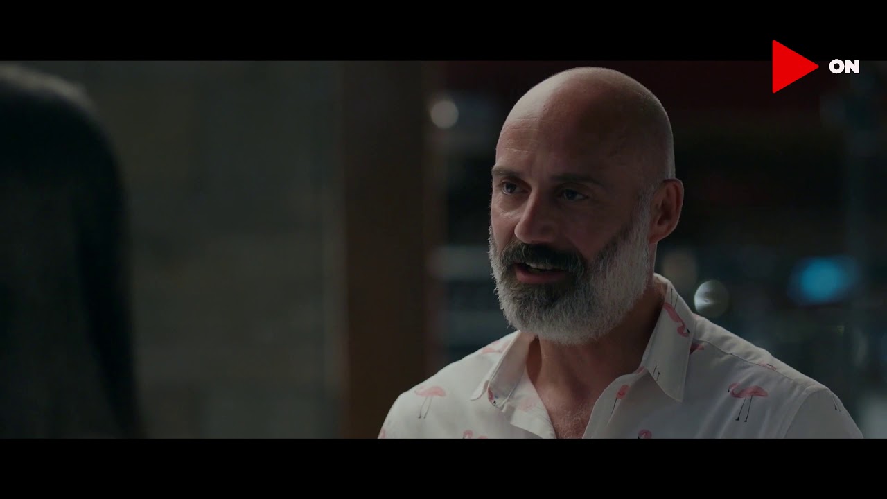 وهي دي اللحظة اللي الدنيا هتبتدي تضحك فيها لمسك