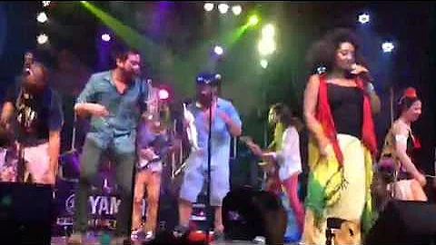 FEMI KUTI, NEWEN AFROBEAT BAND AND SANDRA IZSADORE REMAKING "UPSIDE DOWN"