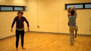 17.11.10 Body movements simultaneous.MP4