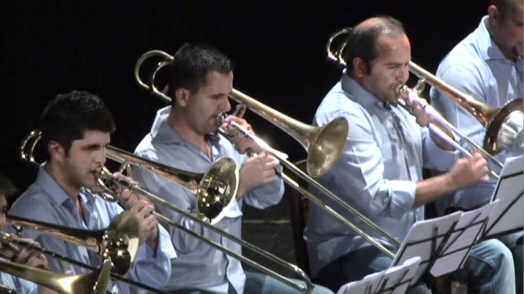 "Born with an Hammer" (2011) by Jon Hansen (Seattle, USA) for trombone ensemble, 2 tubas & drums