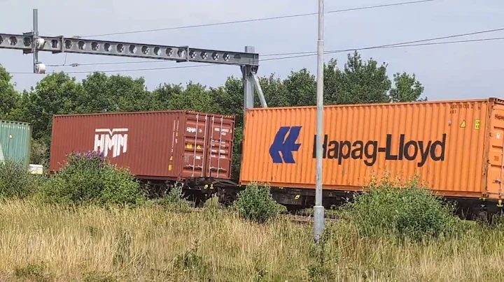 DB Cargo UK Class 66 no: 66092 @ Didcot Parkway (4M71) 20/06/2025.