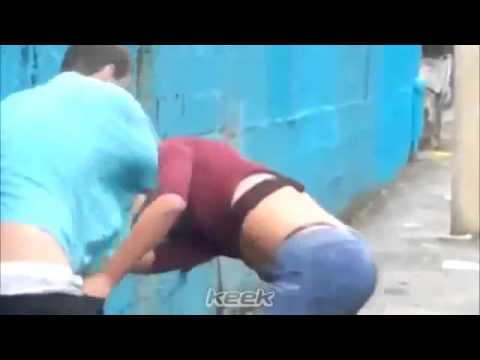 зачем ведетесь выбивает мужику видео эротика