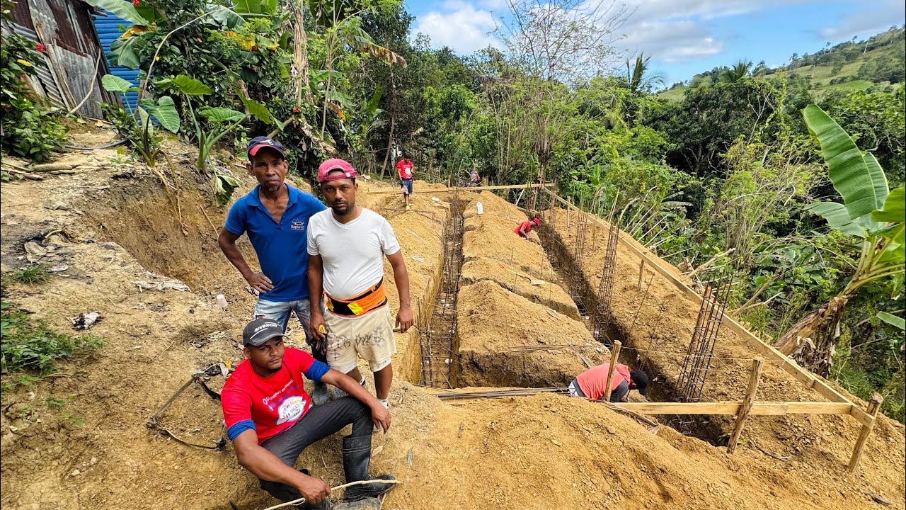 DÍA 7. Construyendo la casa de Bobolo y su Familia en el campo Naranjal 