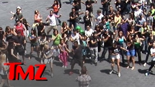 Carlton Dance' Flash Mob!!! -- Alfonso Ribeiro LEADS | TMZ