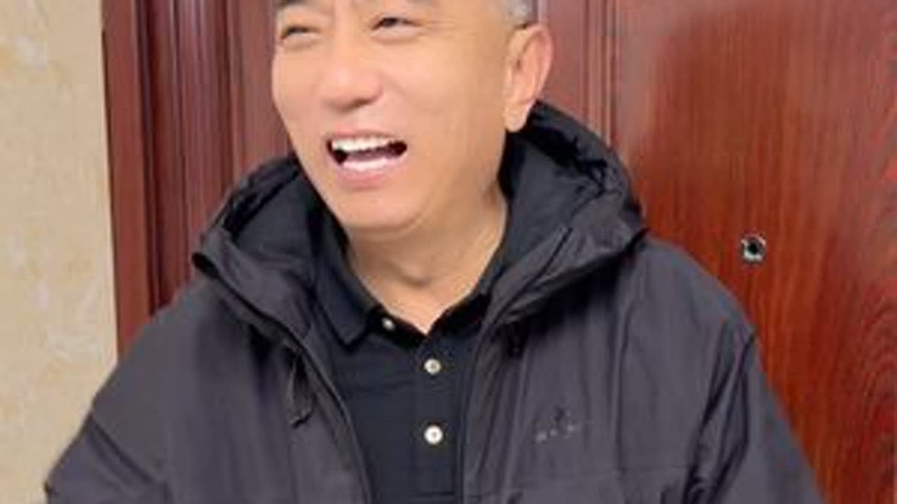 这款益生菌是国药集团升级版的，一共给我们三盒每盒20袋，一共有60袋，每天饭后吃就可以 