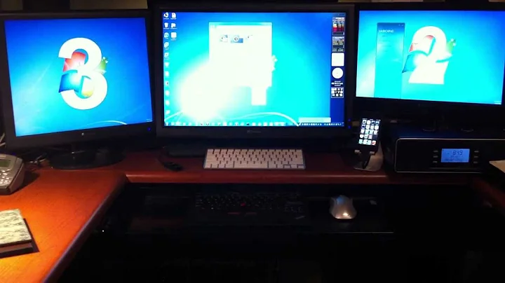 Lenovo W520 shown booting with 3 external monitors, using ThinkPad USB 3.0 Dock 0A33970 for the 3rd