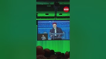 Hamza Yusuf Interrupted at Islamic Convention.
