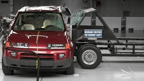 2003 Saturn VUE side test