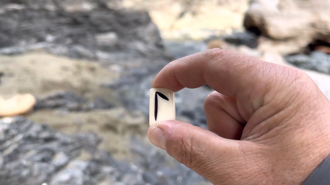 Rune Tarot Reading Libra Today - YouTube