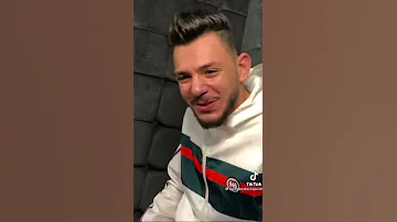 نصبها اتكتب مبقاش ليا في حضنك وبتفكر فيا 