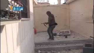 شام درعا البلد اشتباكات عنيفة جداً بين الجيش الحر وقوات النظام في حي المنشية 3 12 2013