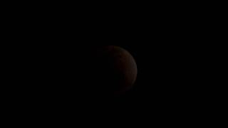 TOTAL LUNAR ECLIPSE 20111210 VIEWED FROM HONG KONG (GREATEST ECLIPSE)