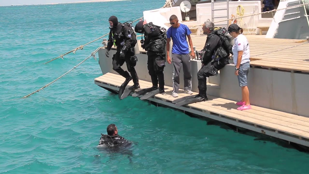 The Longest Scuba Dive 55 Days Record Site Check YouTube