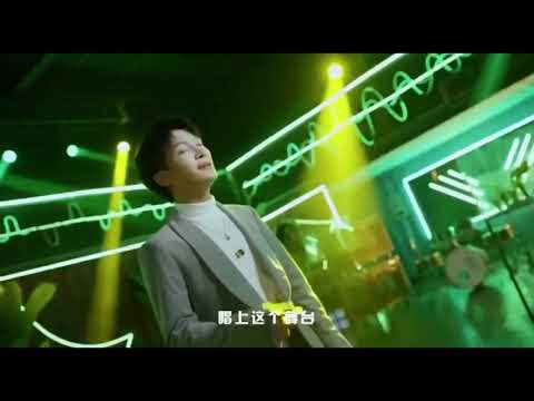 生活不易深深卖艺 之 雪碧广告 最近迷上看周深的广告了