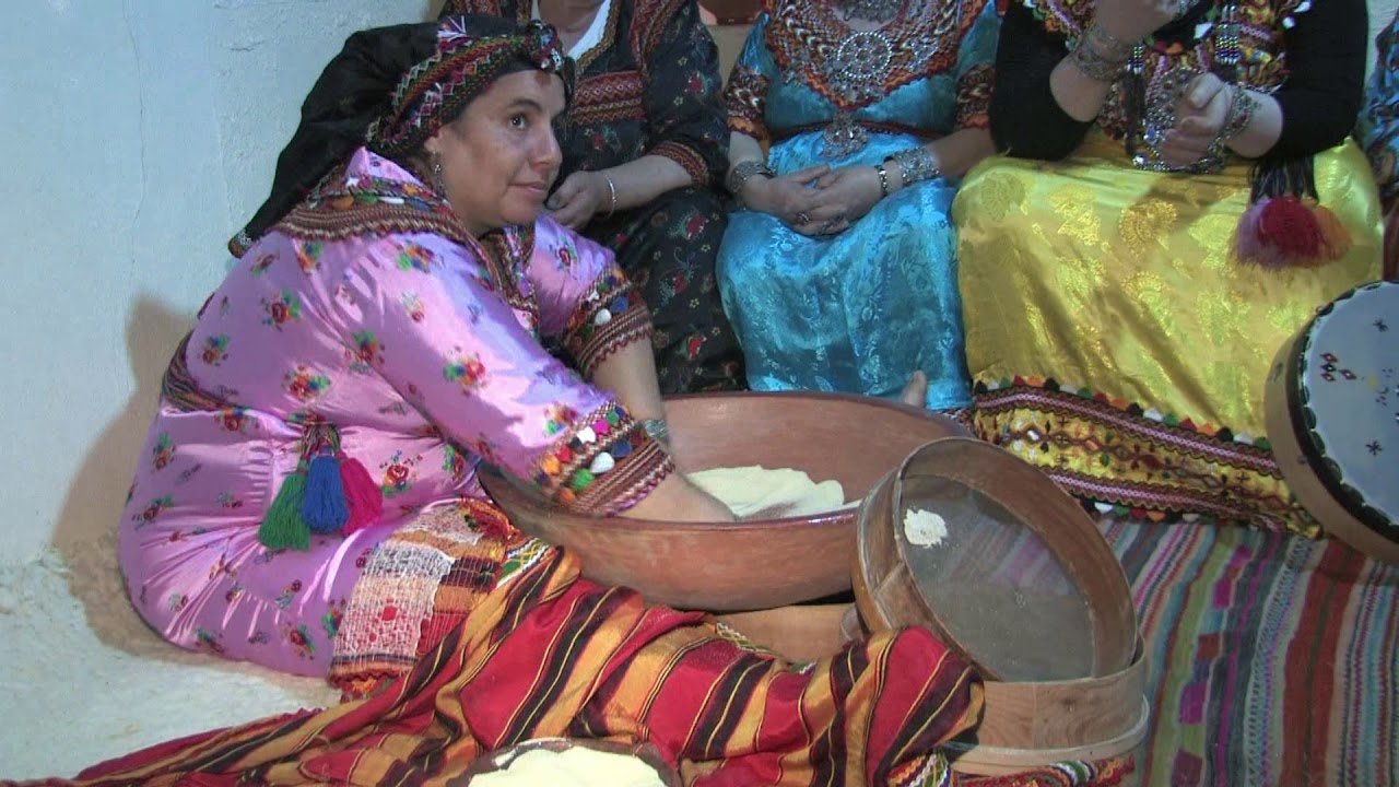 Fadhila Chioukh "A Lawliya" music kabyle 2020