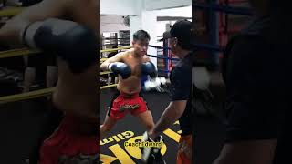 Mitt Work #mittwork #boxing #training #coachDodong #elordegilmore #grindeveryday #ytshorts #yt