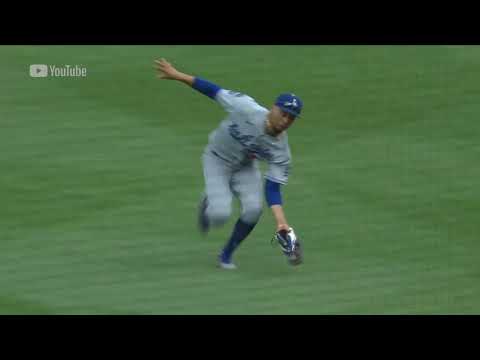 Mookie Betts Makes One Of The Best Double Plays You'll Ever See | Dodgers vs. Pirates (6/10/21)