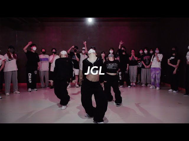 IAMDDB - JGL / Chesmee Choreography class=