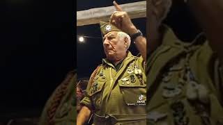 a ww2 vet sings blood on the Risers