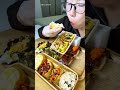 Carbohydrate explosion Enjoy luxurious sauce duo sushi So delicious la la la la la la