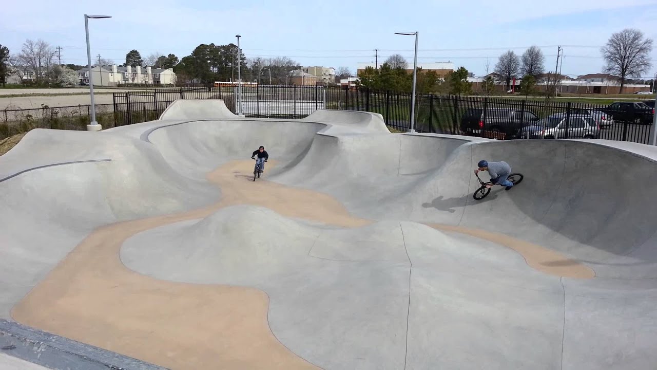 Williams Farm Skate Park on my Holmes 22 - YouTube.