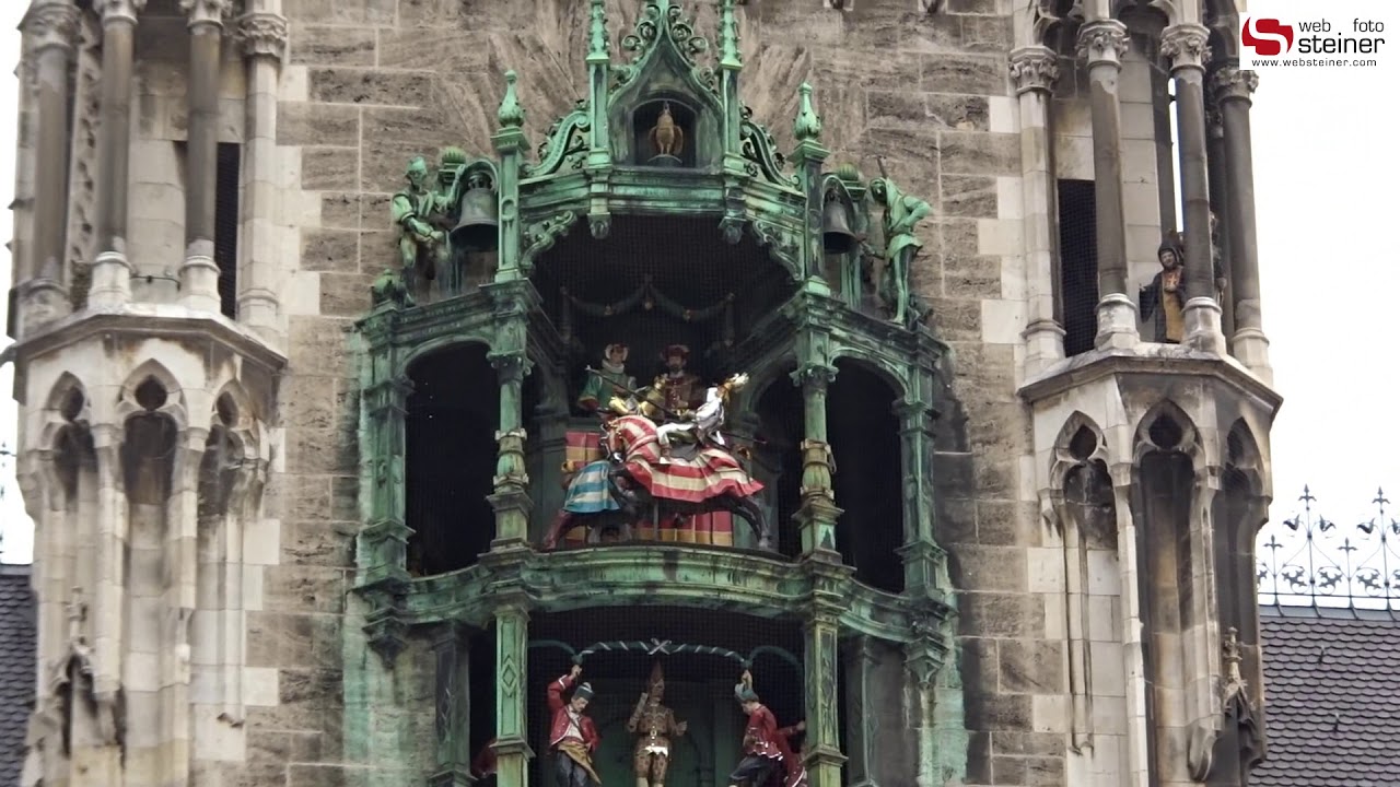 Glockenspiel im Neuen Rathaus am Marienplatz von München