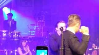 Video thumbnail of "Robbie Williams and Ewan McGregor singing Angels at the Unicef Halloween Ball"