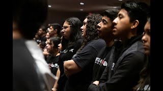 Singing at Reunión Juvenil Nacional