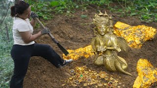 A super detector has discovered an amazing sight. Treasure Hunt