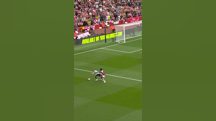 “IT IS THE CAPTAIN OF TOTTENHAM HOTSPUR, AT THE EMIRATES”