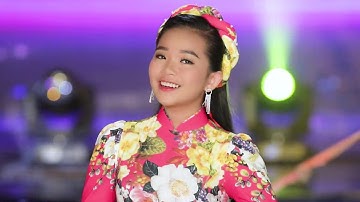 Câu Chúc Đầu Năm (#CCDN) - Ngọc Ngân Ft Cha Mẹ || Nhạc Tết Hay Nhất 2019