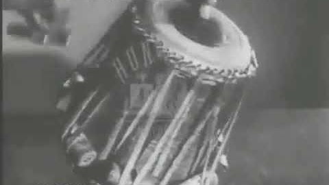 Indian Music Masters: Pt. Anokhe Lal Mishra - Tabla (His control on "Dhir Dhir " still unmatchable)