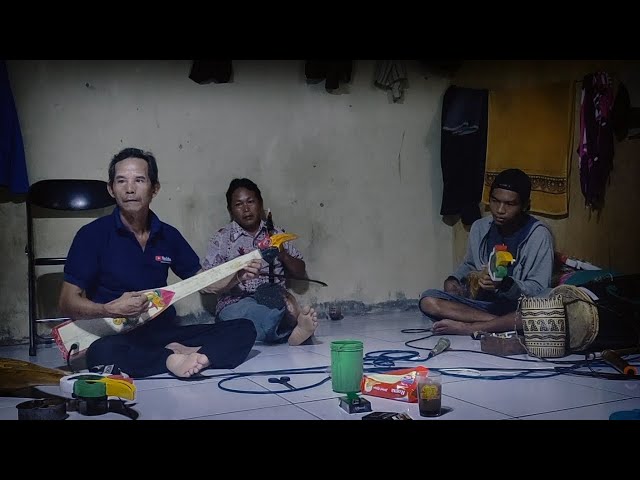 instrumen Kecapi Tasai ( MUSIC KALIMANTAN TENGAH ) class=