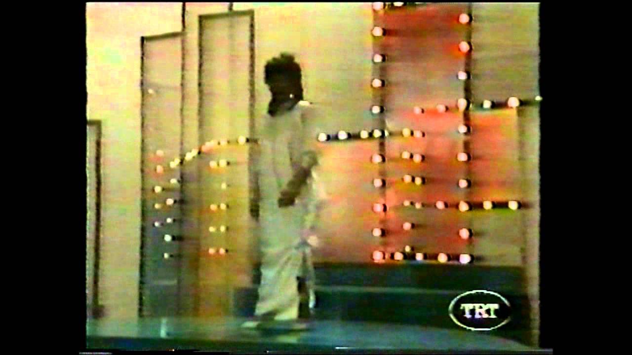 Nükhet Ruacan - Hayallerin Işığında (1984 Türkiye Eurovision Elemeleri)