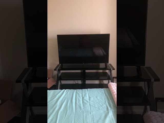 Video 1: queen size bed with 1 drawer underneath each side