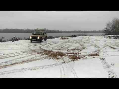 Lada Niva vs