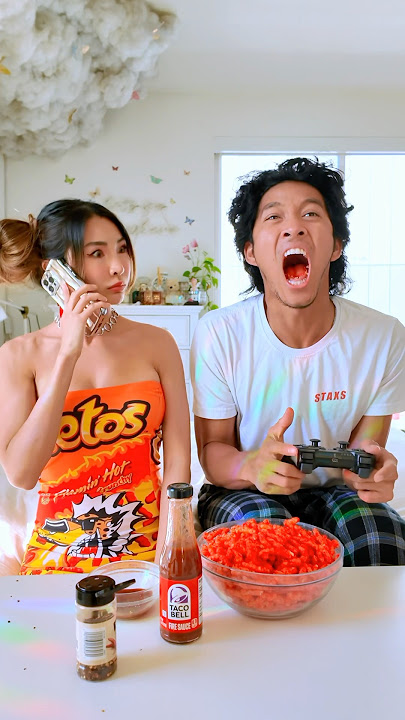 How I Eat SPICY HOT CHEETOS 👅🔥